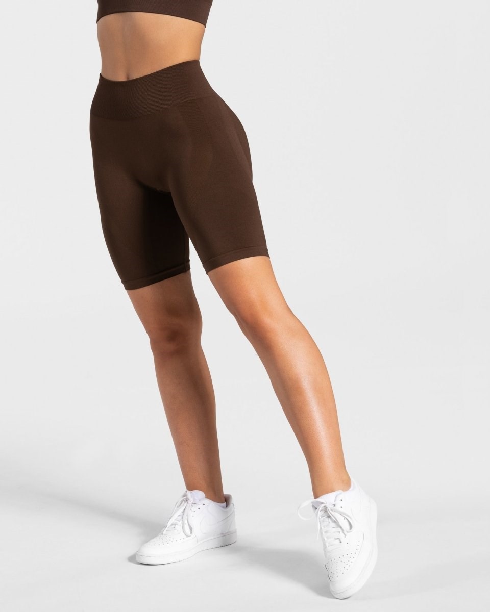 TEVEO Charming Scrunch Shorts Braun | 849076VLA