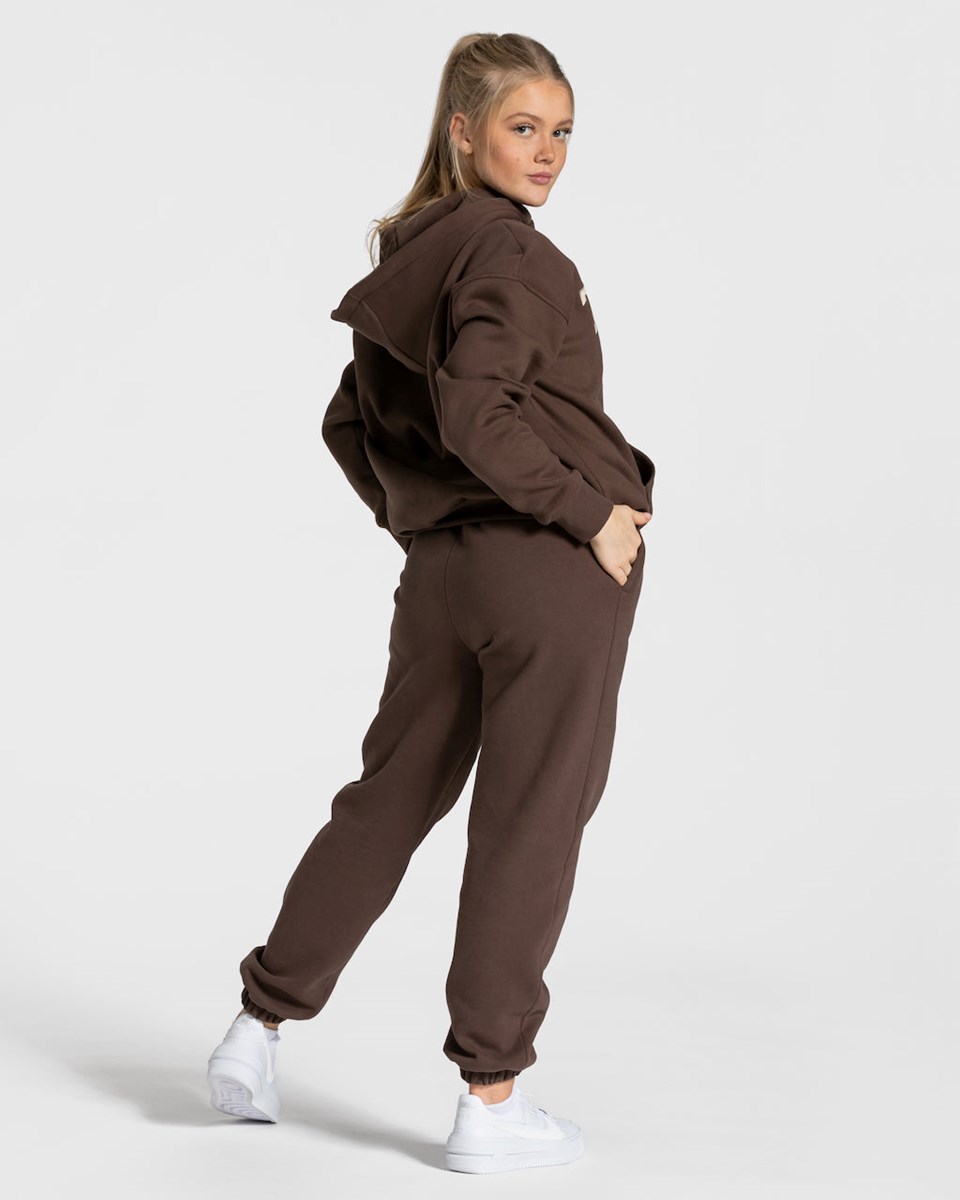 TEVEO College Oversized Jogger Dunkelbraun | 387510VUB